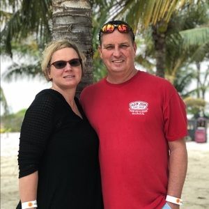 Meet your Posher, Chasity